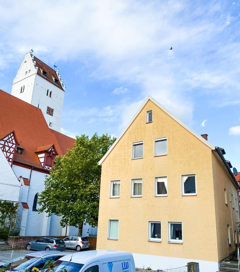 Haus Leipheim Hotel Exterior photo